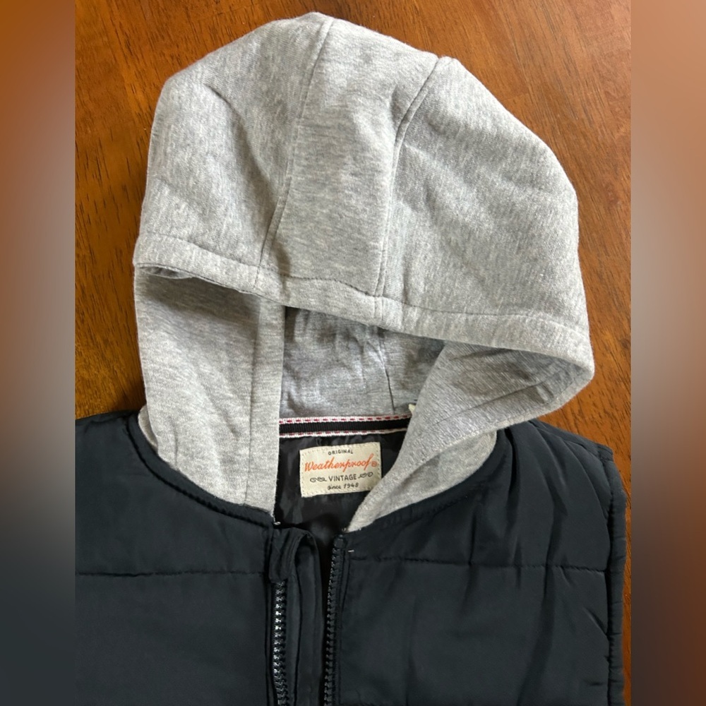 Boys Navy Blue Puffer Vest with Gray Hoodie | Size 6 | Weatherproof Vintage - Picture 4 of 7